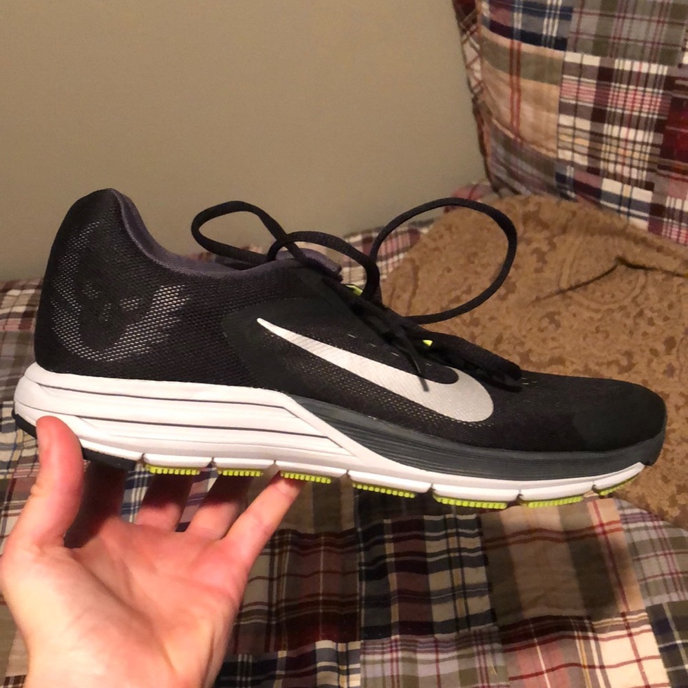 Running shoes
